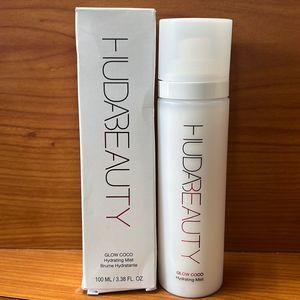 NEW IN BOX - HUDA BEAUTY Glow Coco Hydrating Mist